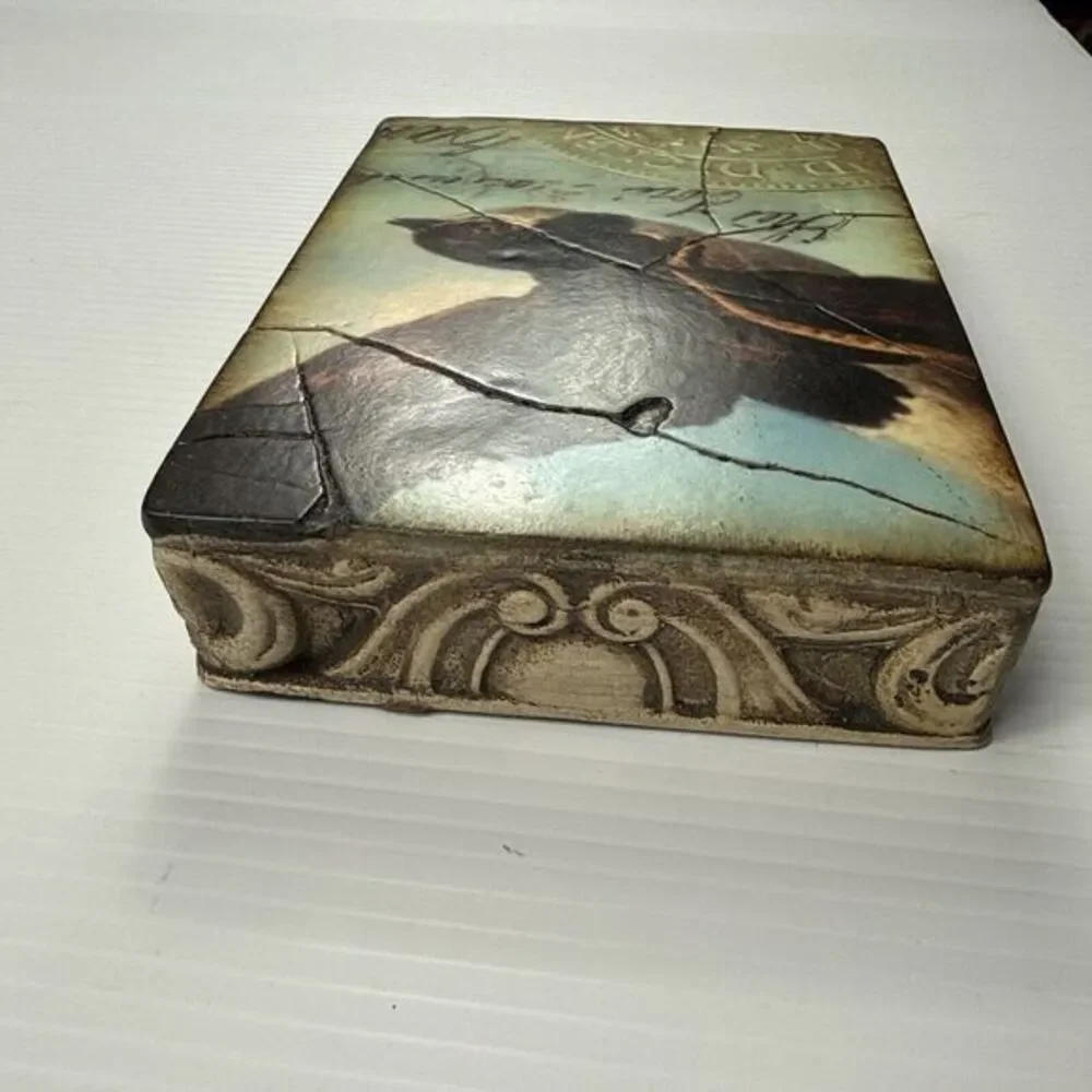Sid Dickens Retired Memory Tile T-118 BIRD IN FLIGHT‎
